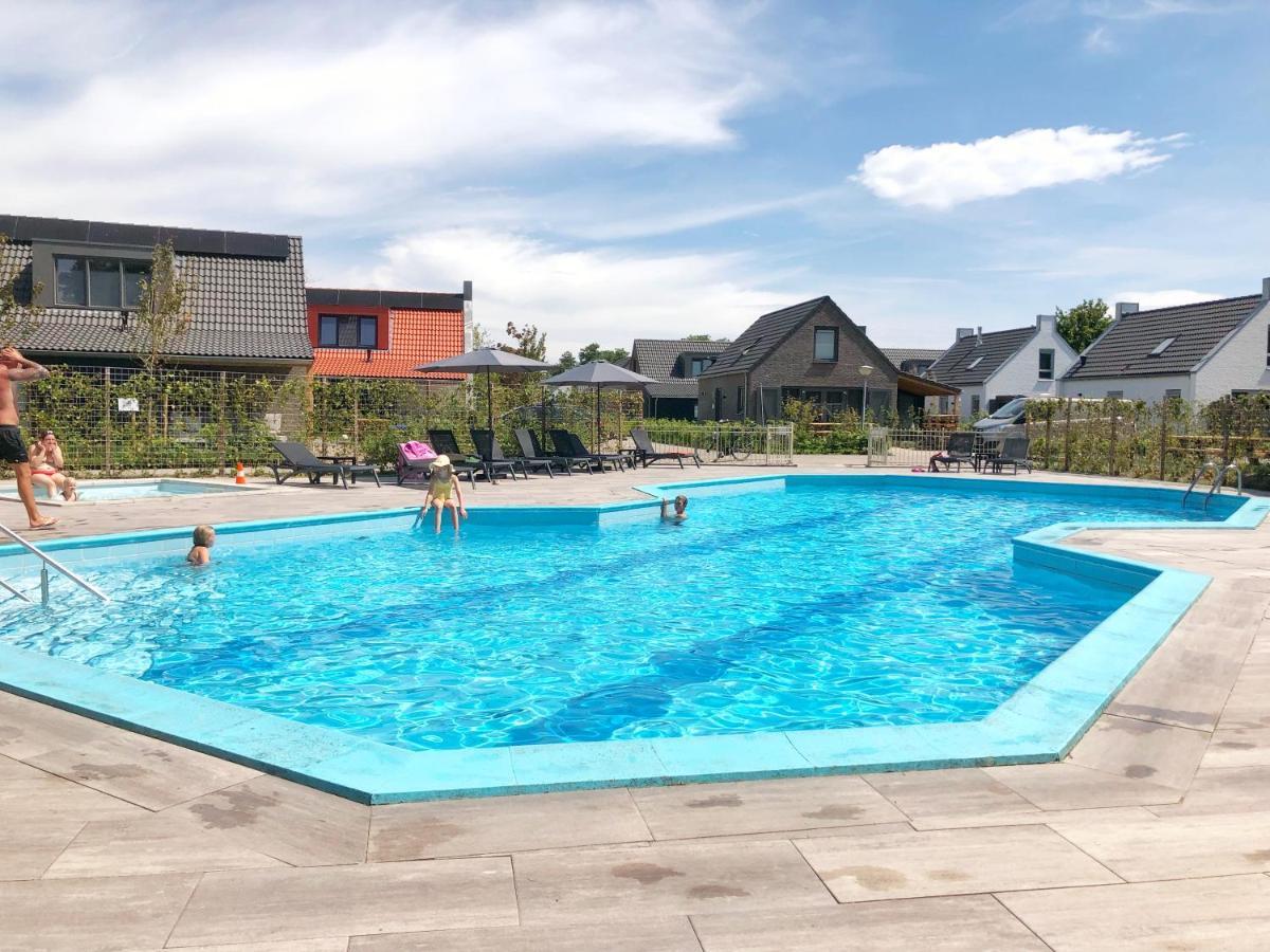 Bungalow 40 Op Recreatiepark De Wielen Sint Maarten Eksteriør billede