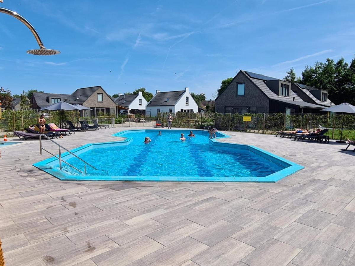 Bungalow 40 Op Recreatiepark De Wielen Sint Maarten Eksteriør billede