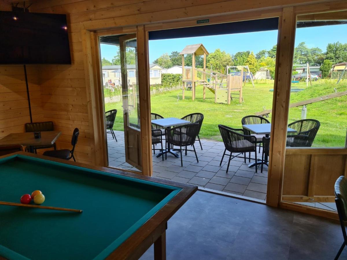 Bungalow 40 Op Recreatiepark De Wielen Sint Maarten Eksteriør billede